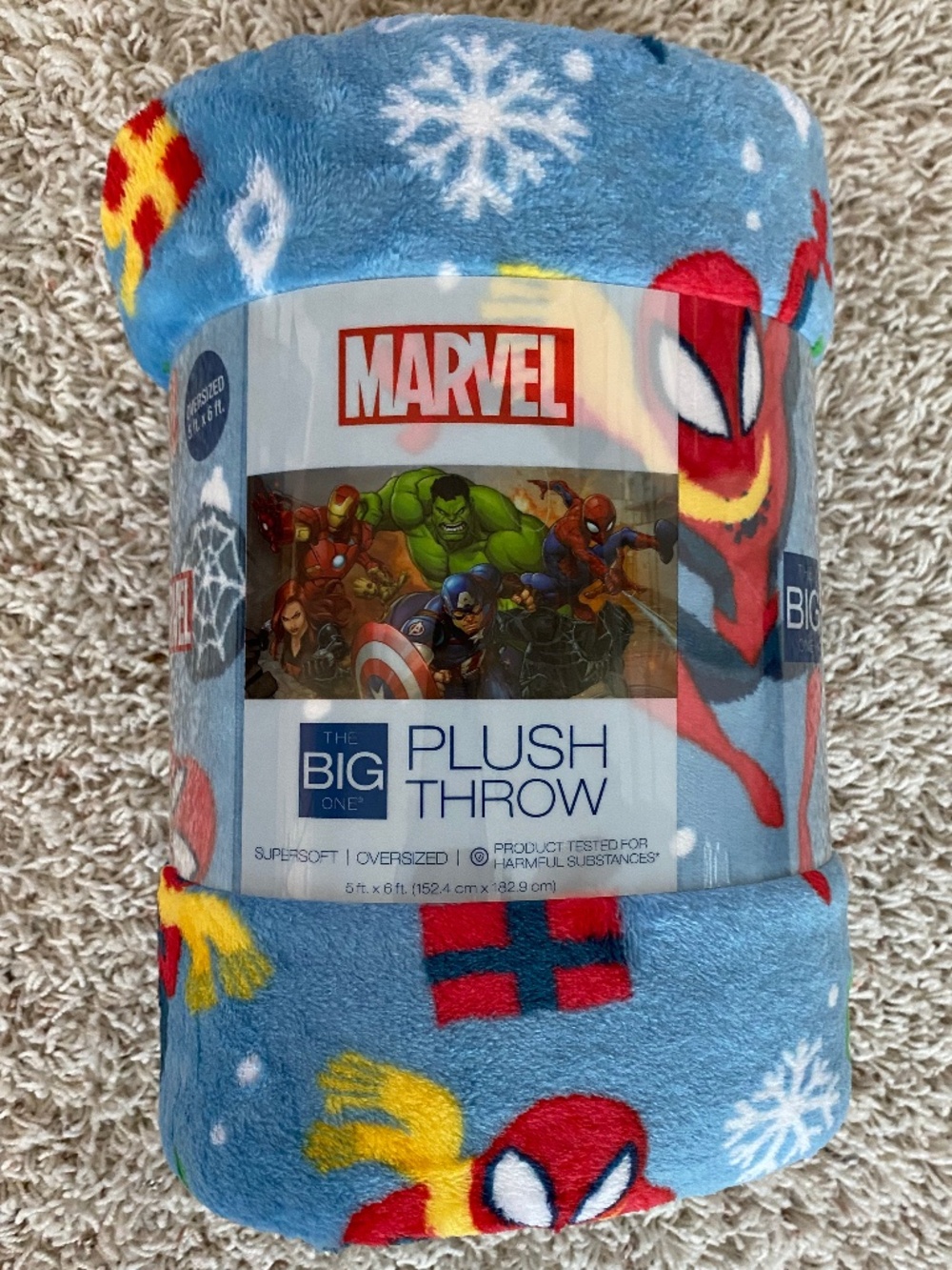 NWT The Big One Marvel Spiderman Oversized Holiday Plush throw blanket